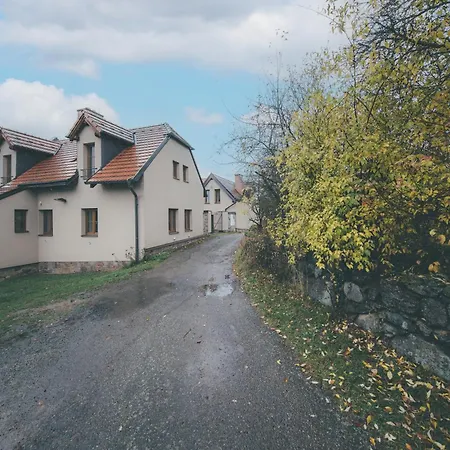 Kozlovna Holiday home Varvazov