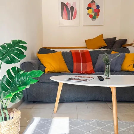 Casa de Férias S Vlastním Koupáním A Rozlehlou Zahradou *