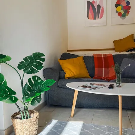 S Vlastním Koupáním A Rozlehlou Zahradou Casa de Férias *