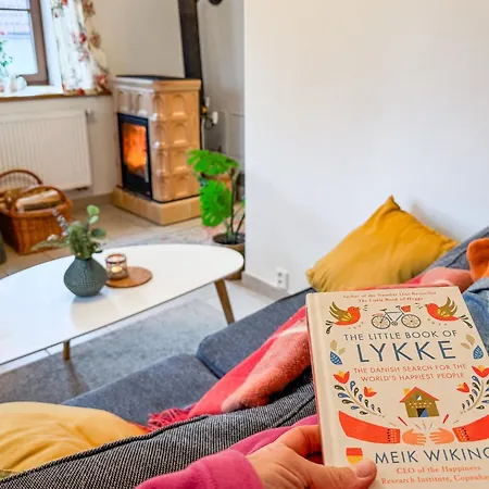 Casa de Férias S Vlastním Koupáním A Rozlehlou Zahradou Varvazov