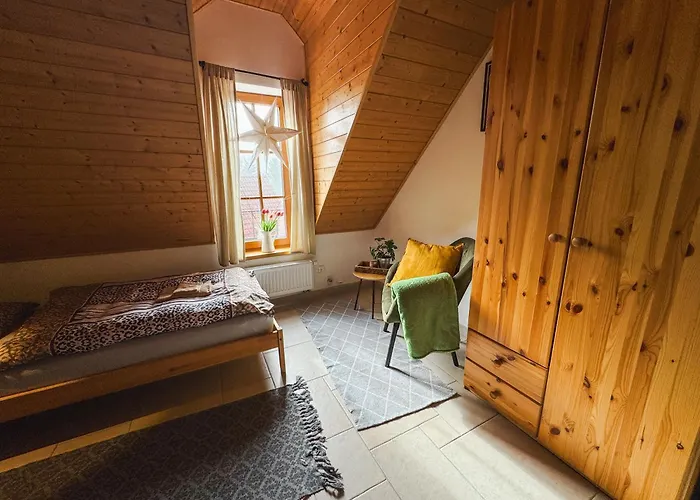 Feriehus S Vlastnim Koupanim A Rozlehlou Zahradou